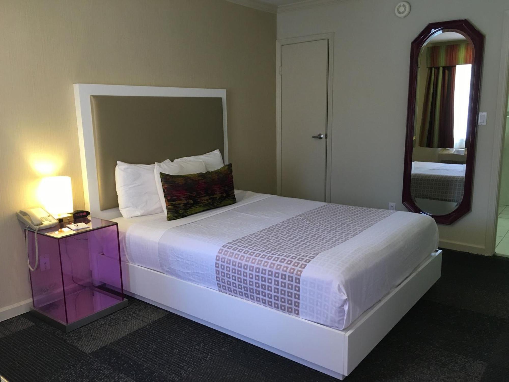 Quarto Queen com Acesso a Pessoas com Mobilidade Condicionada