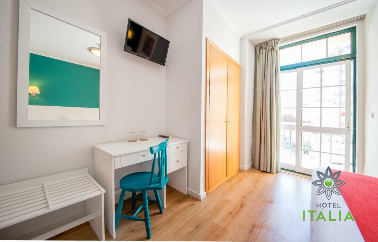 Quarto Triplo com Varanda