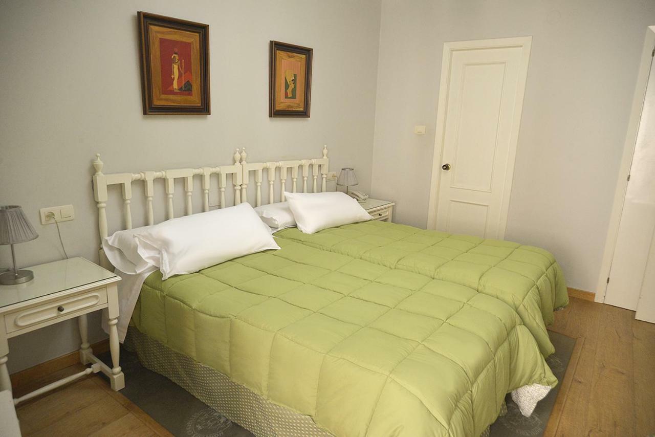 Double or Twin Room,786587544:JPEG