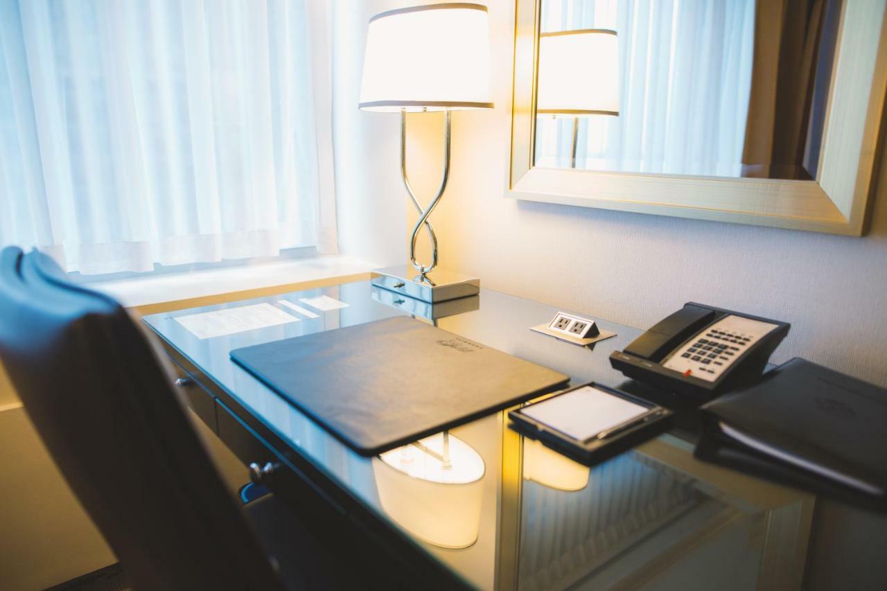 Fairmont Double Room with City View