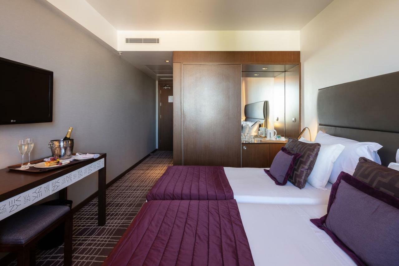 Double or Twin Room,790252656:JPEG