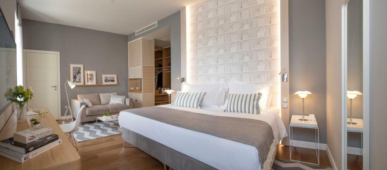 Classic Double Room with Partial Sea View