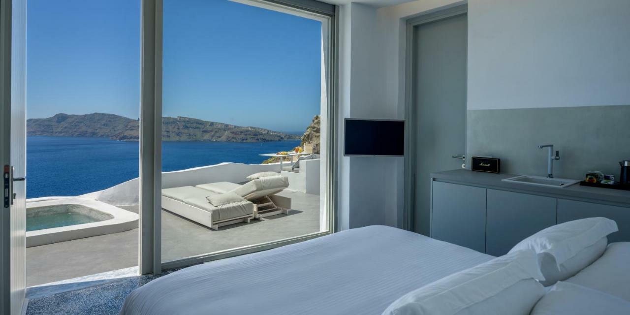 Suite Exécutive avec Petite Piscine Extérieure Chauffée Privée - Vue sur Caldeira