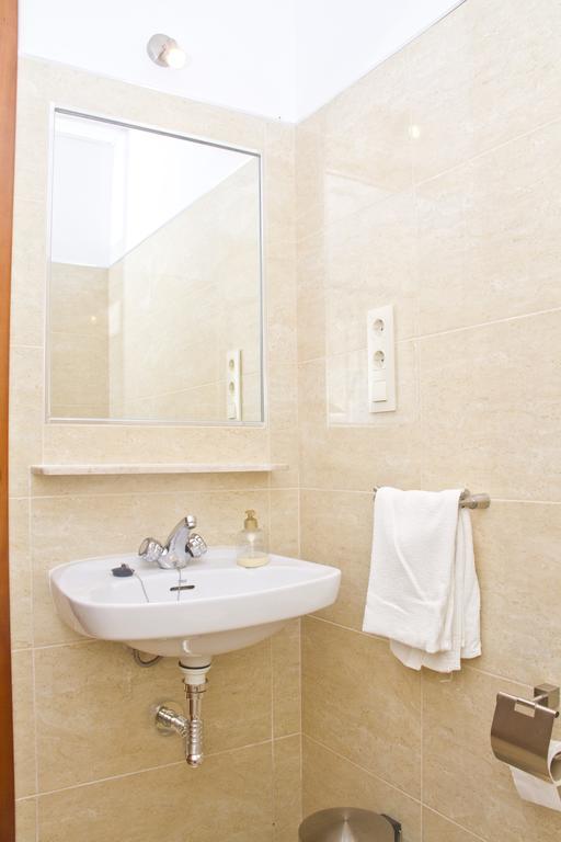 Habitación Individual con baño compartido