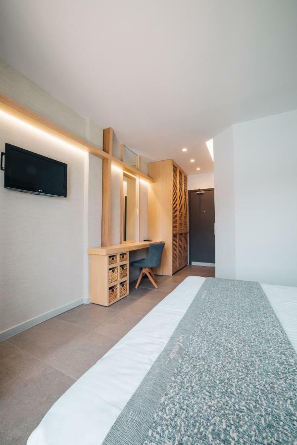 Doppel-/Zweibettzimmer mit Bergblick
