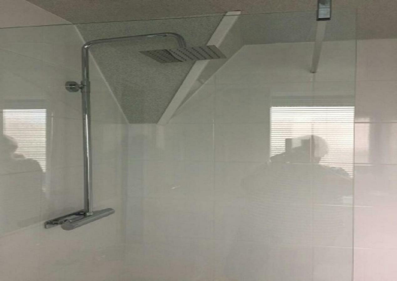 Doppelzimmer (2 Erwachsene + 1 Kind) – 2. Etage
