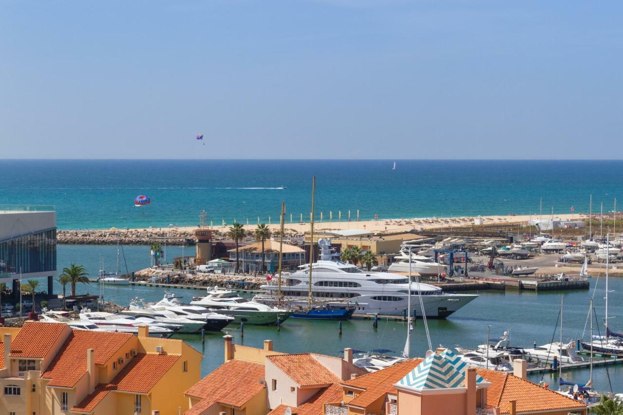 Apartamento com 1 Quarto e Vista Marina