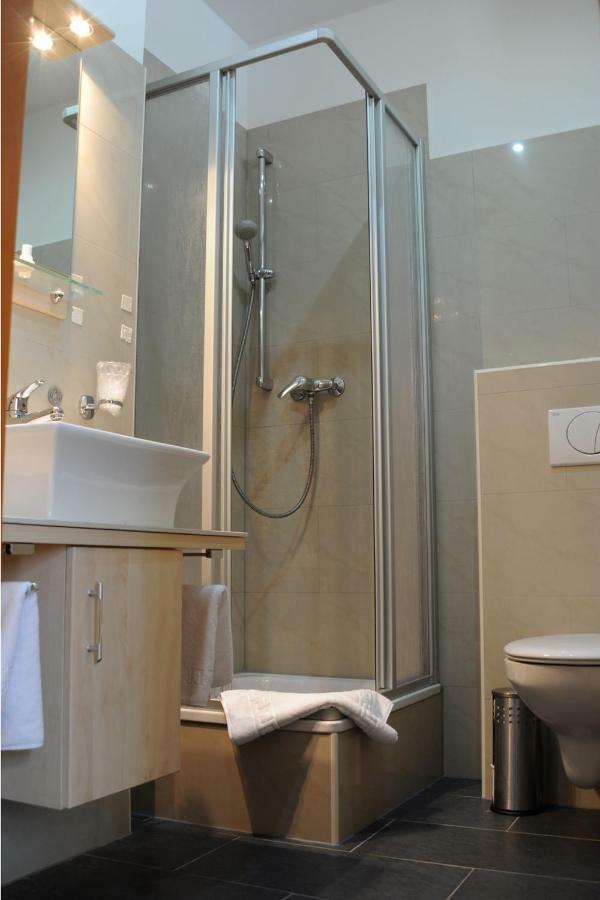 Superior Twin Room,1104224499:JPEG