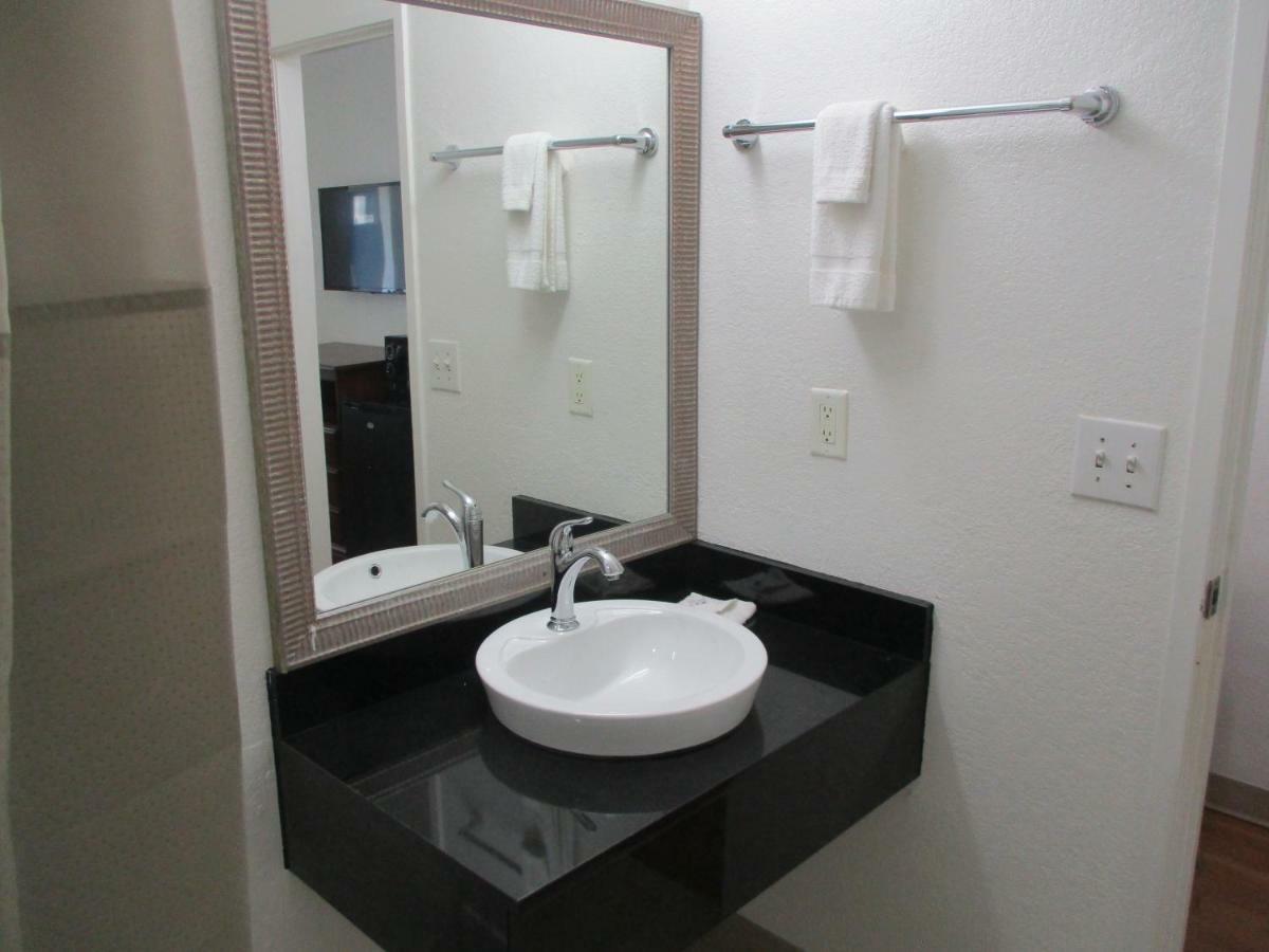1 Full Bed |Accessible, Non Smoking