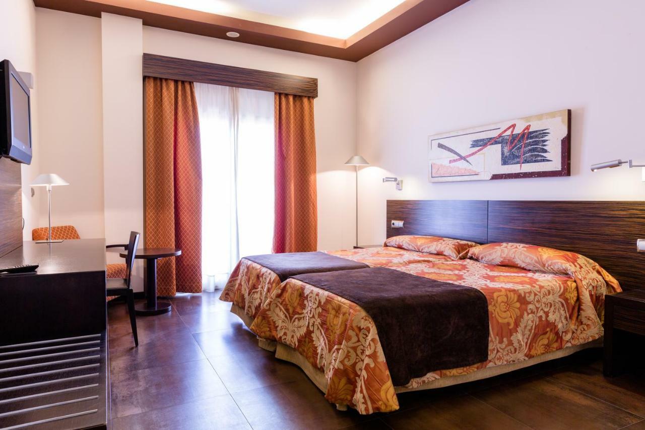 Double or Twin Room,812640744:JPEG