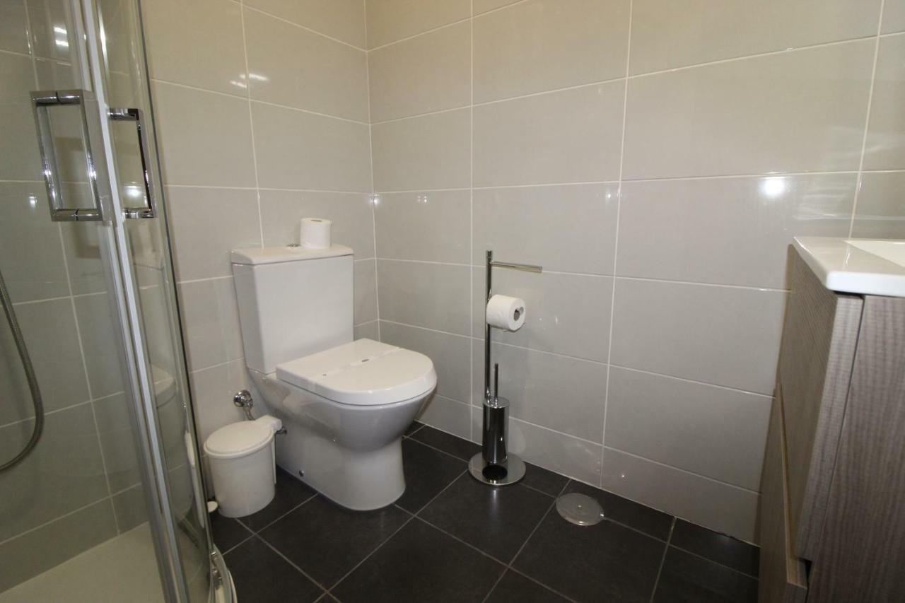 Quarto Familiar com Casa de Banho Privativa