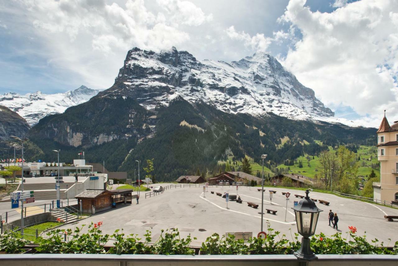 Panoramasuite mit Blick auf den Eiger