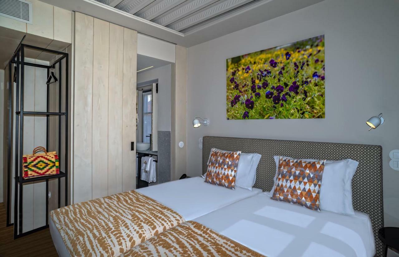 Quarto Twin Deluxe com Varanda