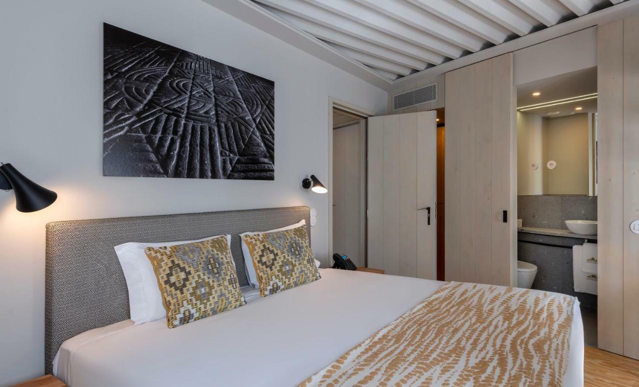 Suite Júnior com Varanda