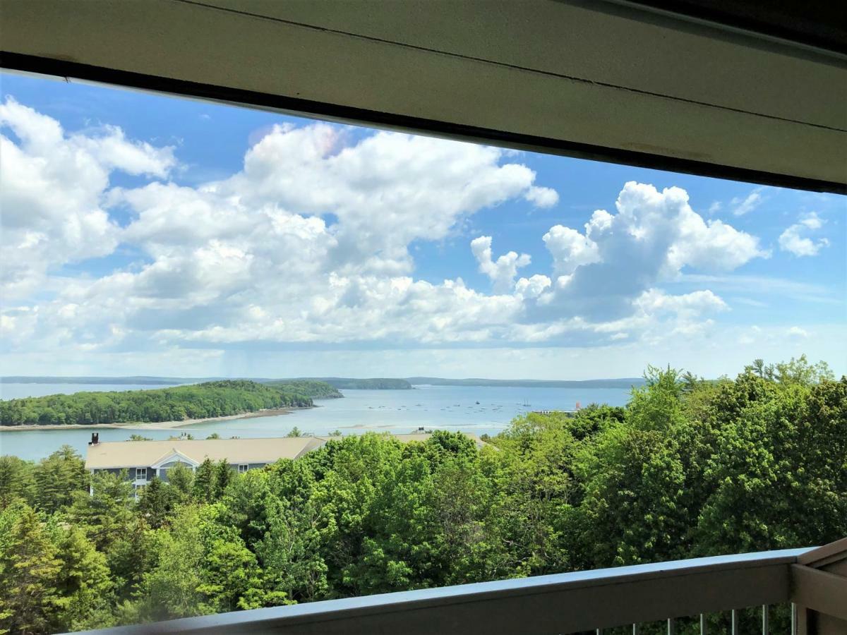 Superior Queen Room with Ocean View and Balcony, 2 Queen Beds (3rd Floor NON-PET)