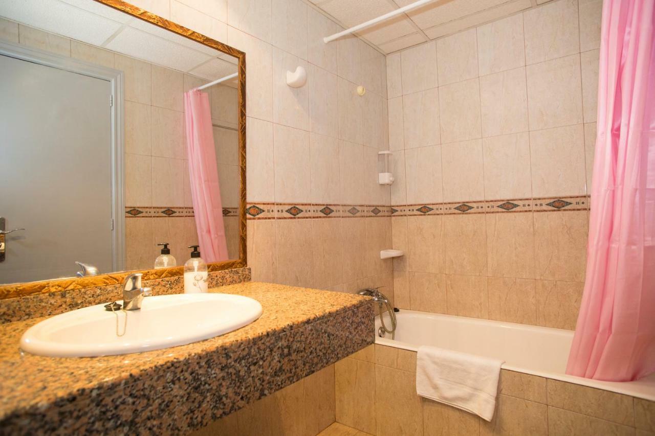 Chambre Double – Vue sur Ville