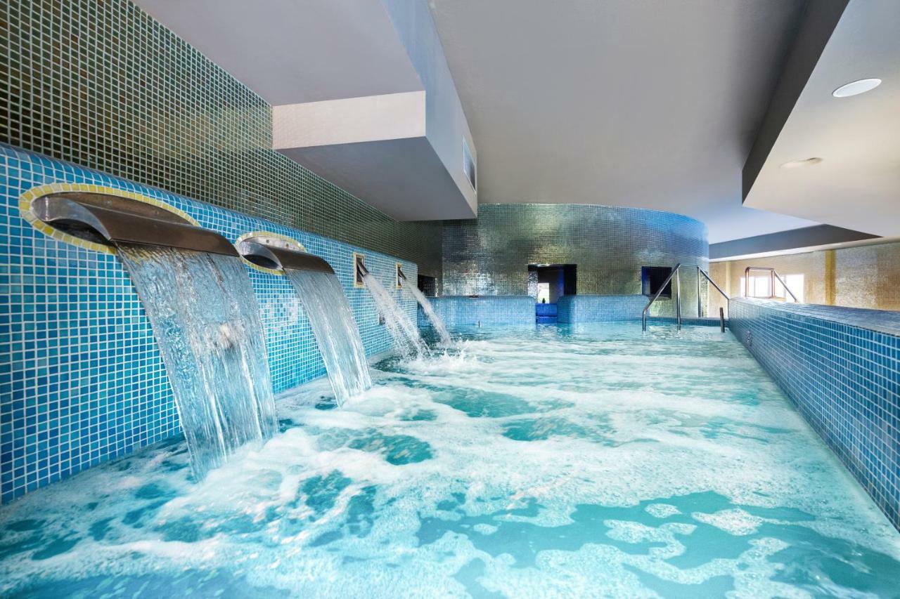 Habitación Triple Deluxe con acceso al spa