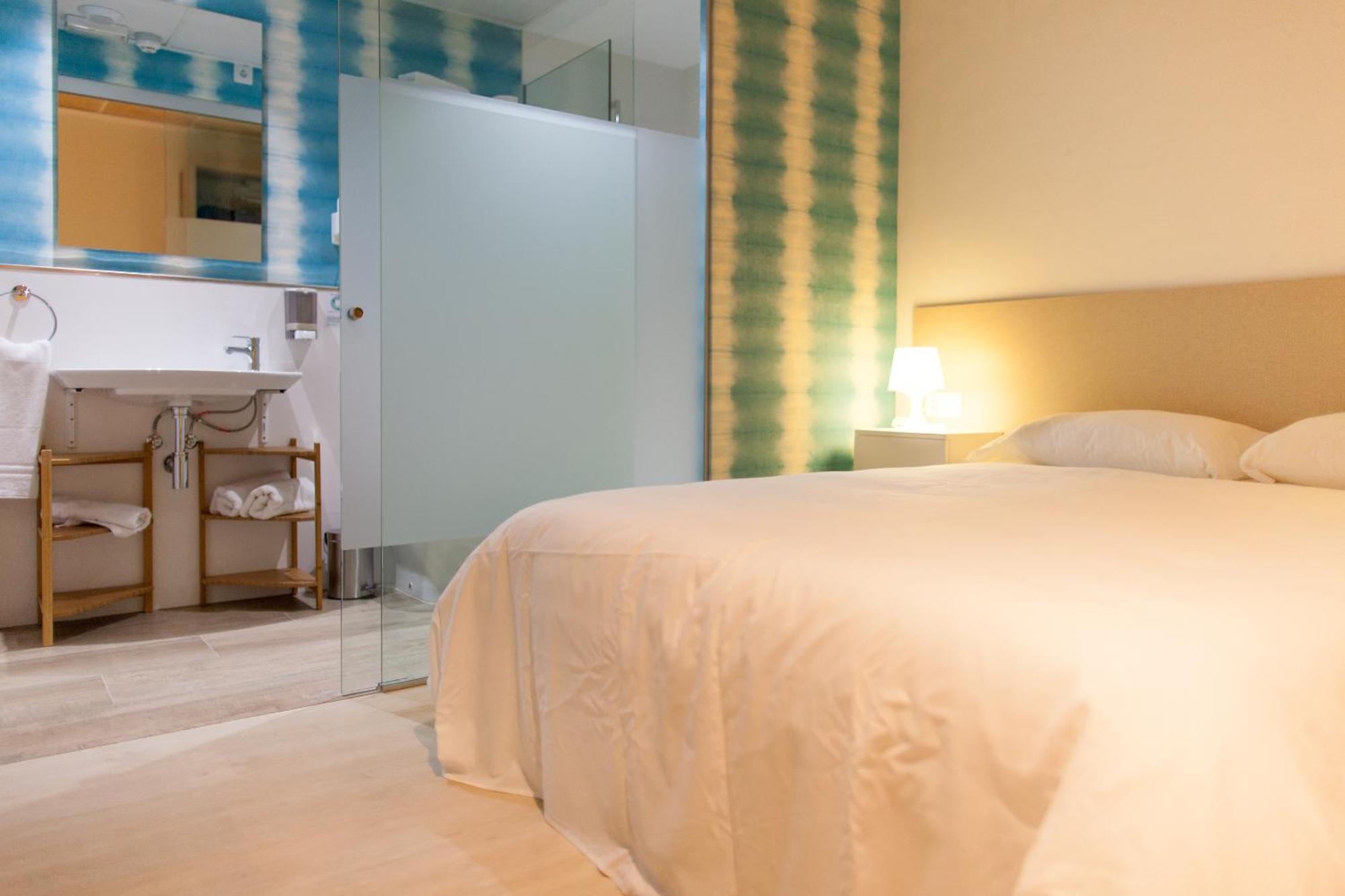 Double Standard Interior Room