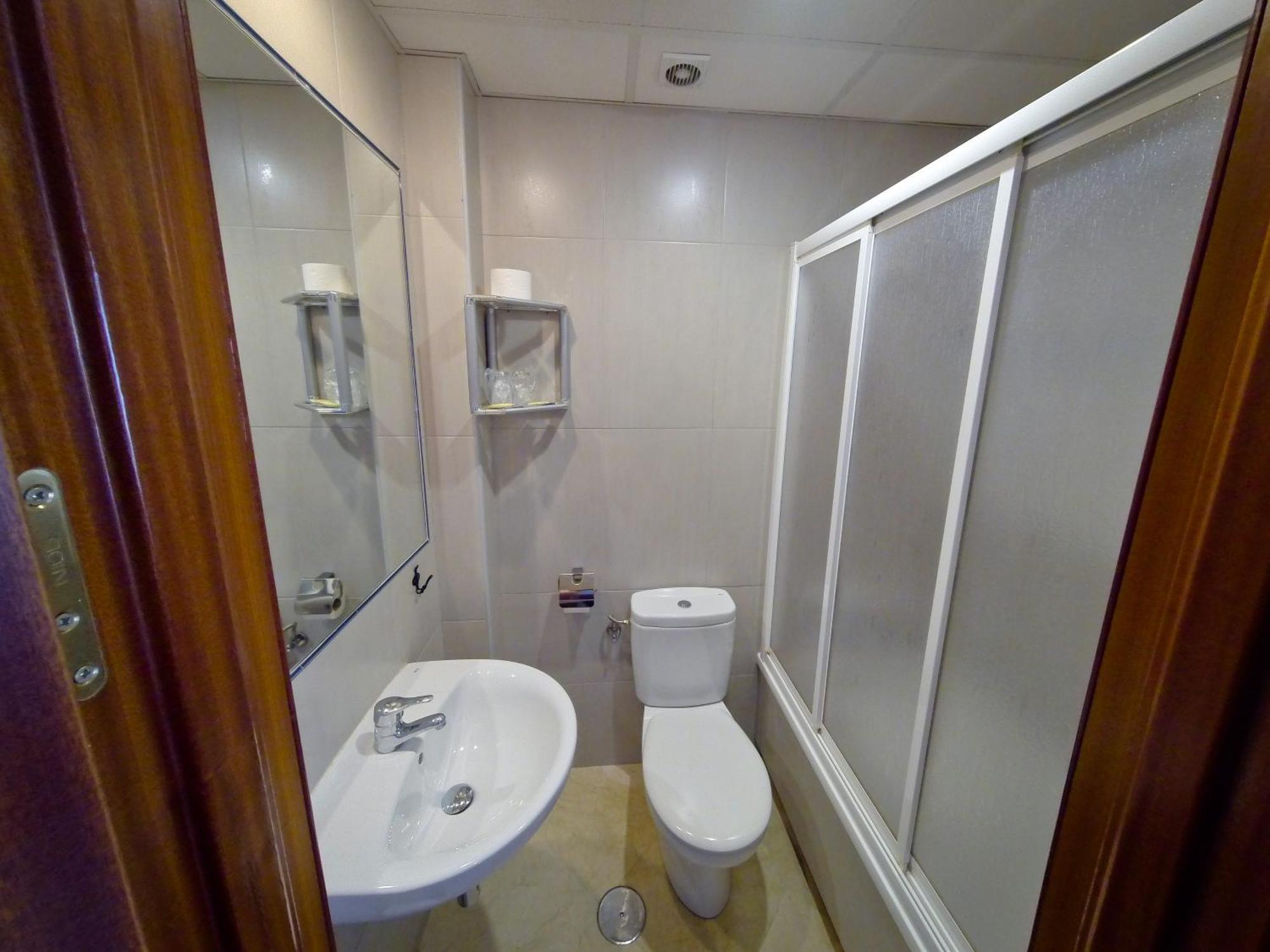 Camera Singola con Bagno Privato