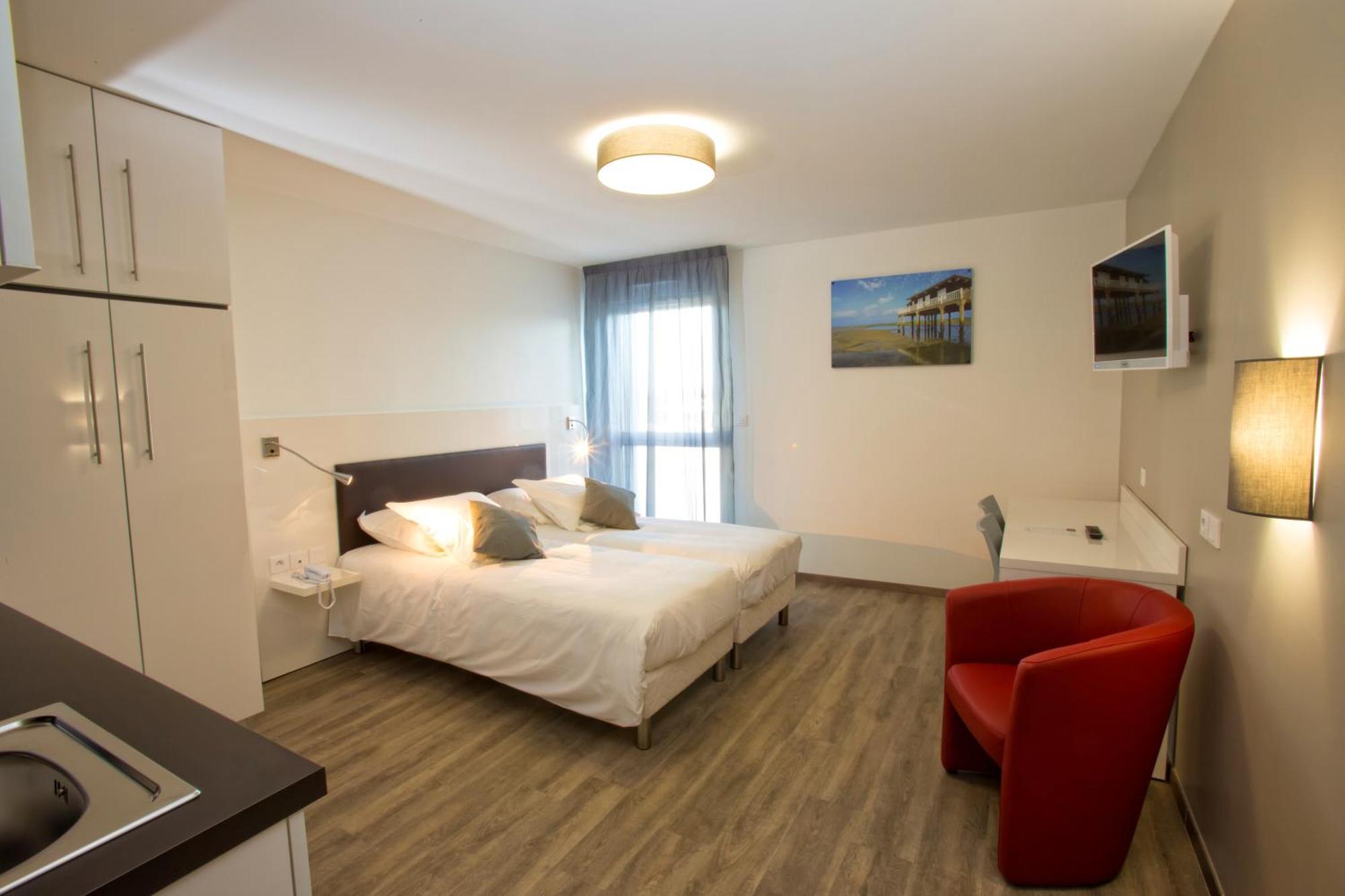 Comfort Studio 1-2 Persons (2 Single Beds),1215317524:JPEG