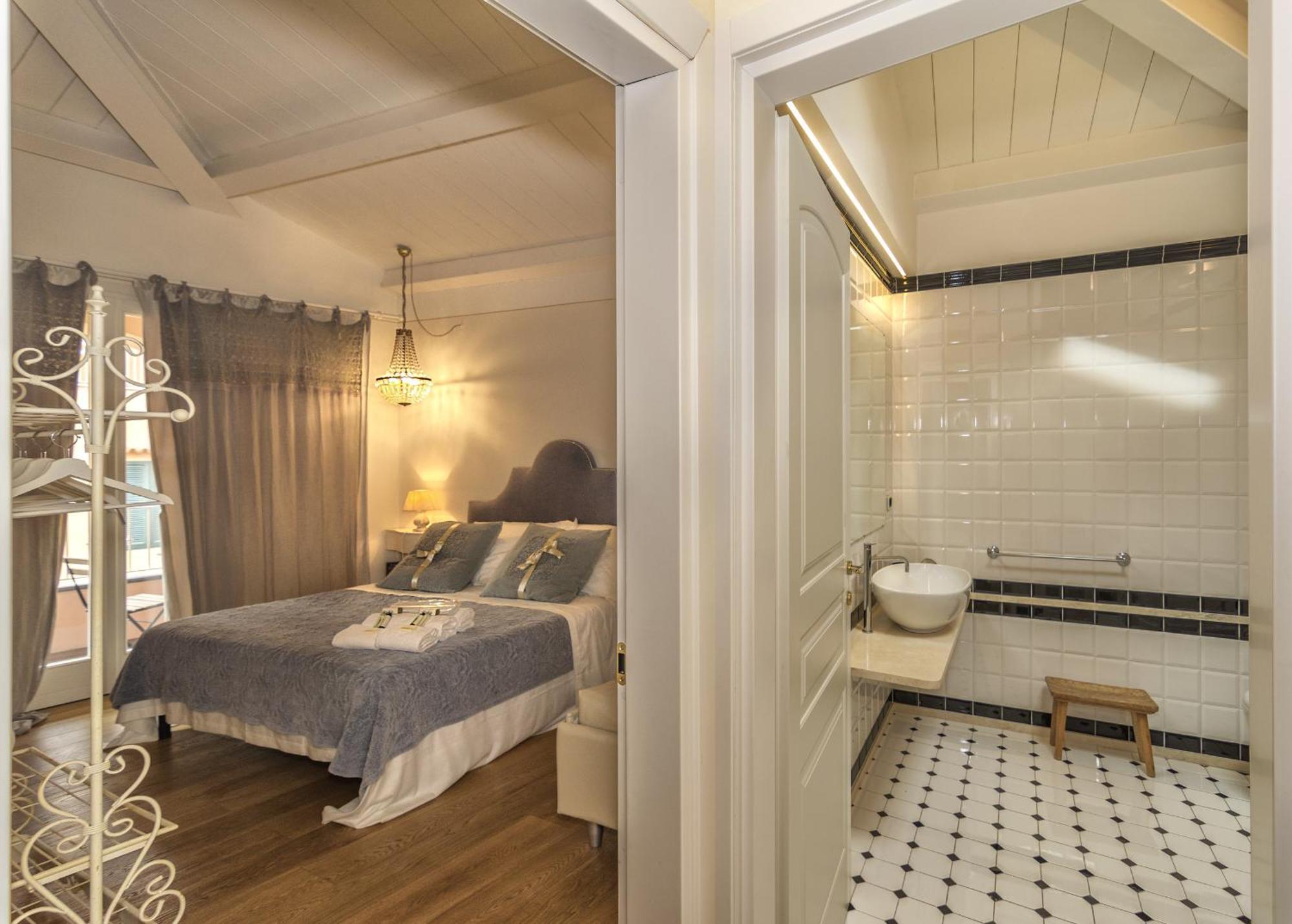 Dreibettzimmer mit eigenem Bad