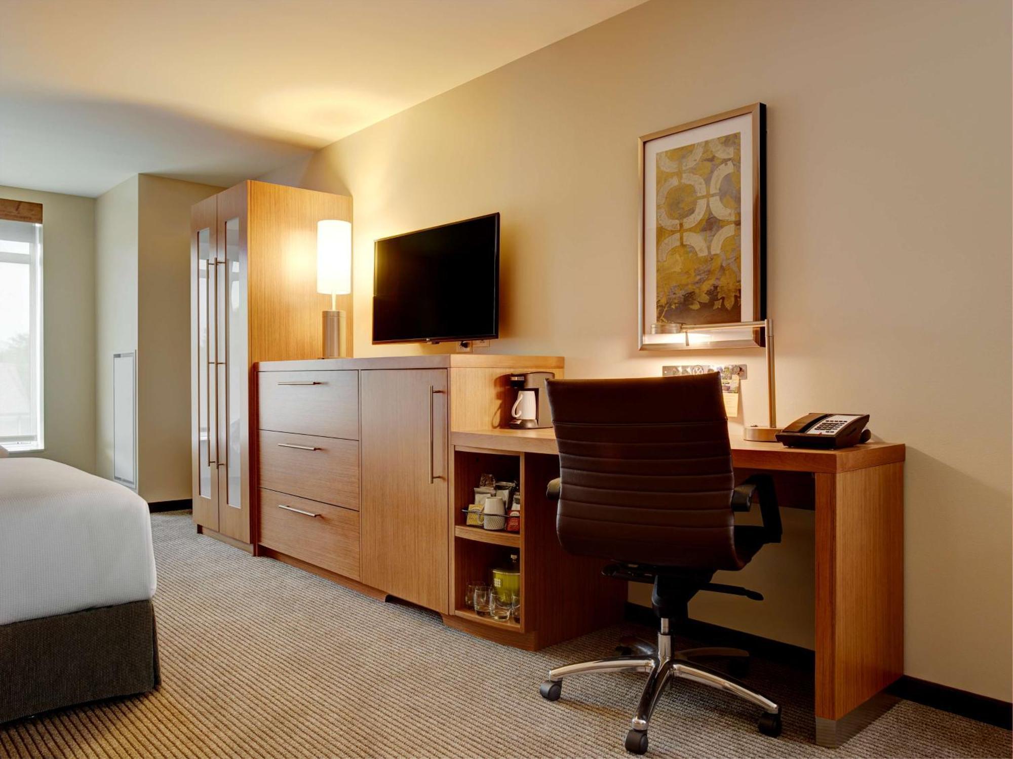 King Room with Sofa Bed
