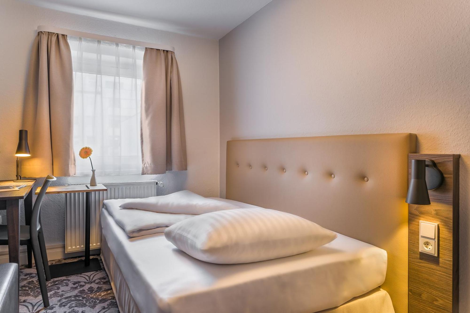 Quarto com Cama Queen-size