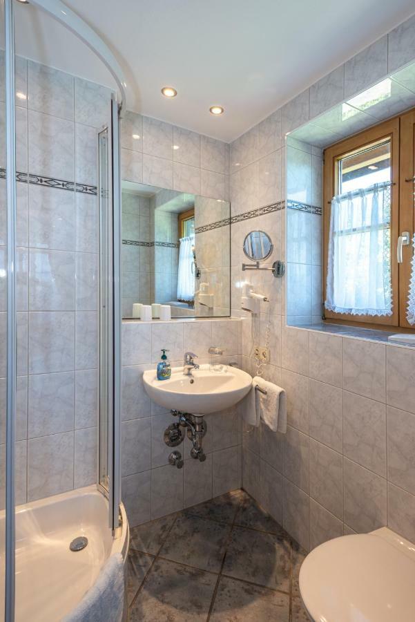Studio Apartment,827330735:JPEG