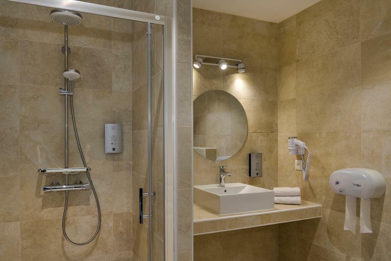 Chambre Triple avec Climatisation