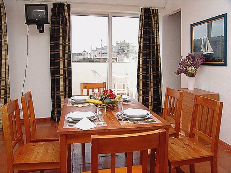 Apartamento com 1 Quarto