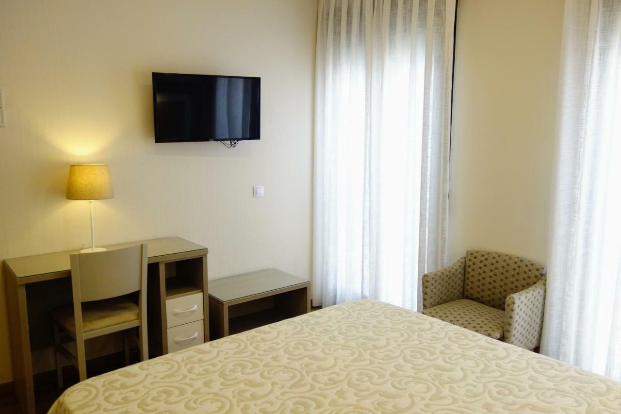 Double or Twin Room,831826745:JPEG