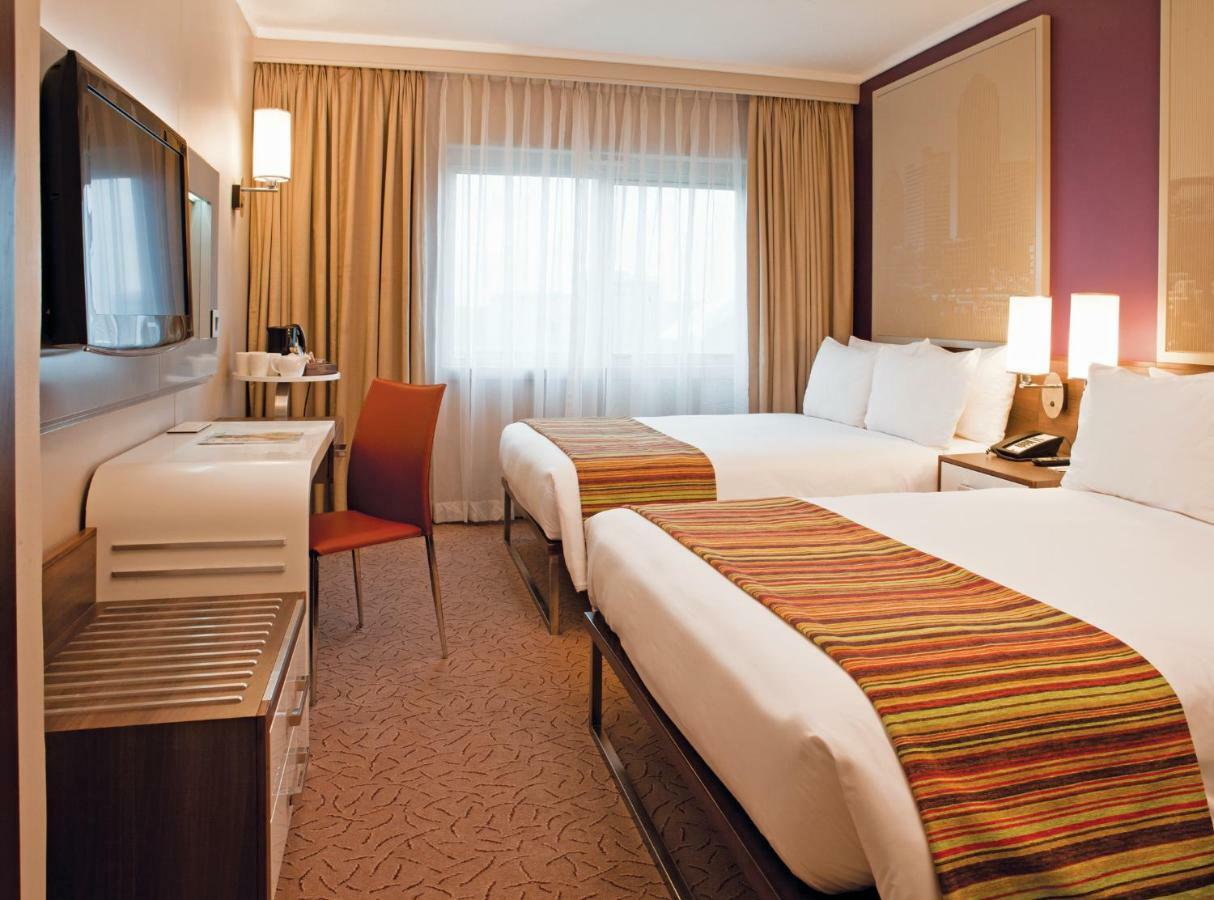 Standard Double Room with 2 Double Beds - Non Smoking,1440652840:JPEG