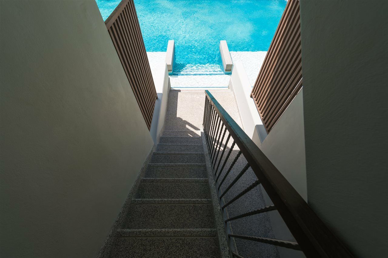 Zimmer mit Zugang zum oberen Pool