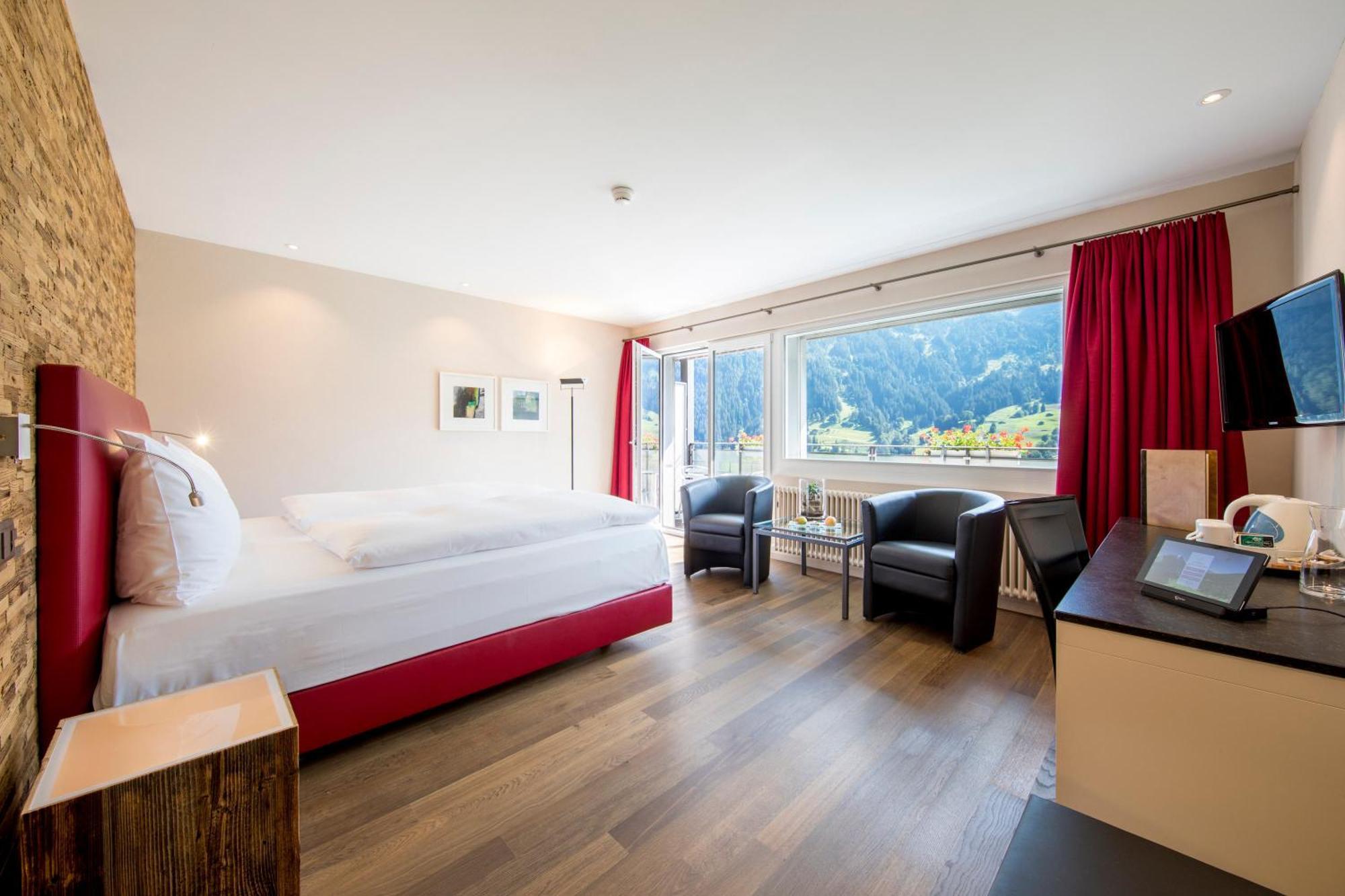 Classic Tweepersoonskamer met 1 of 2 Bedden en Airconditioning - Uitzicht op de Eiger