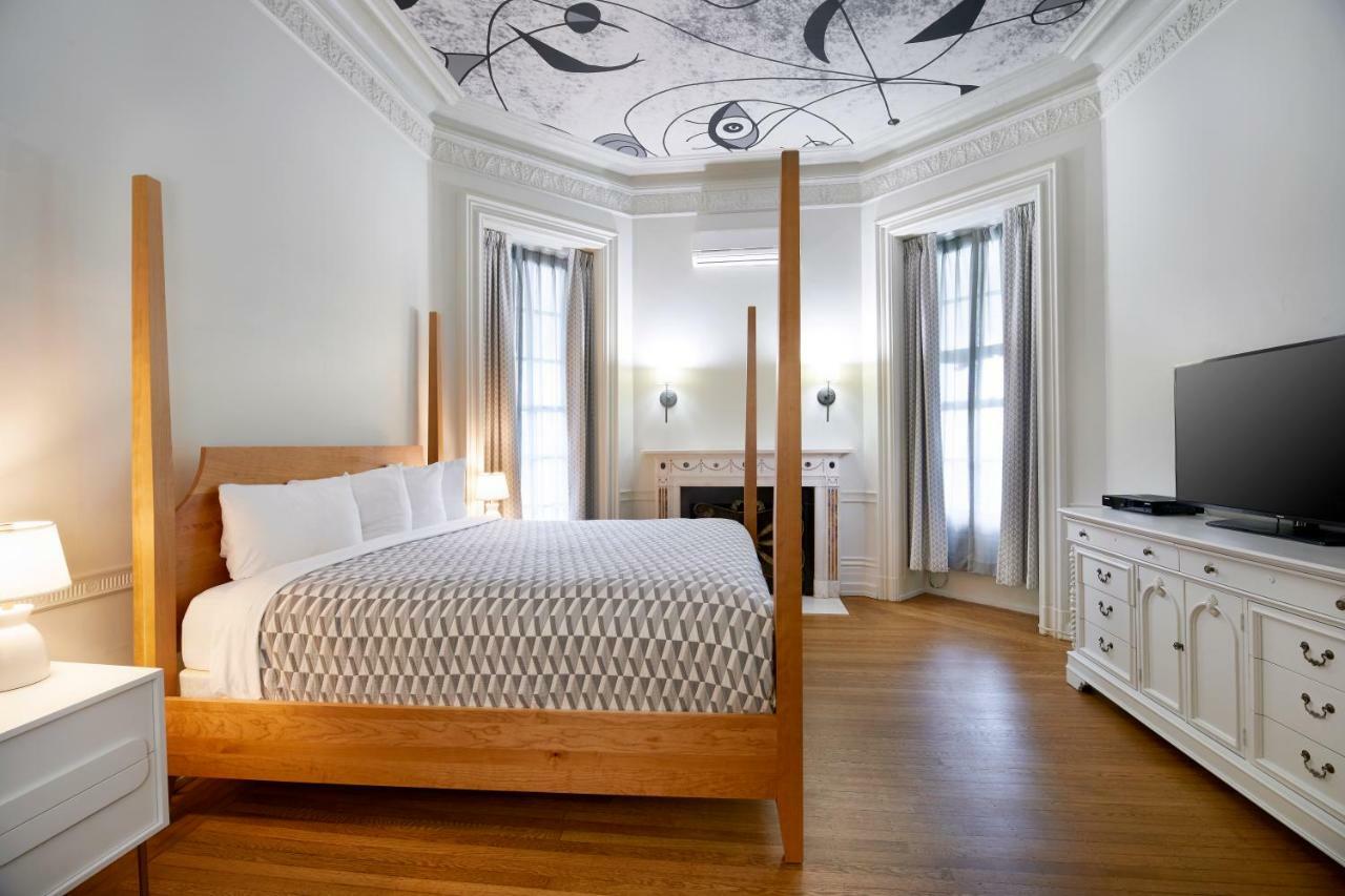 King Mansion Room