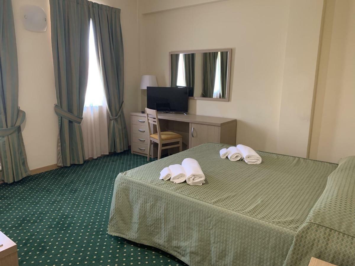 Junior Suite with Balcony,835363466:JPEG