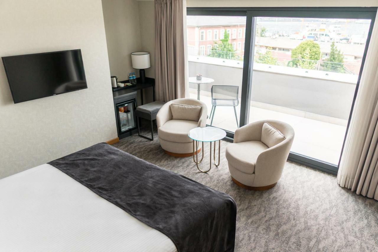Deluxe Double or Twin Room with Sea View