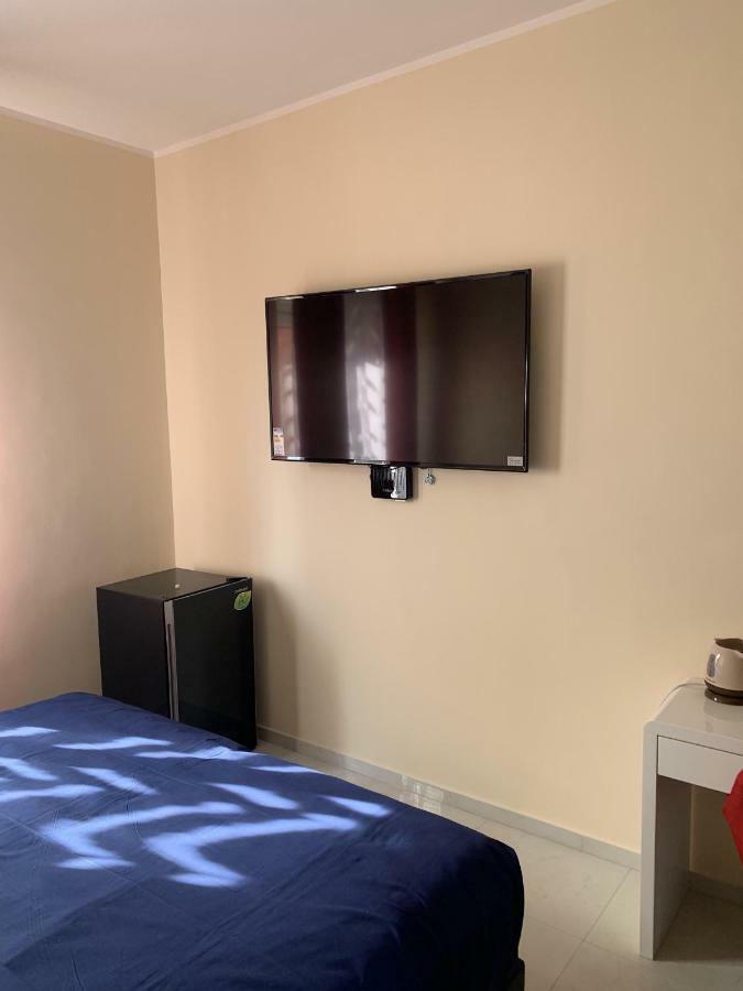 Kleines Zweibettzimmer