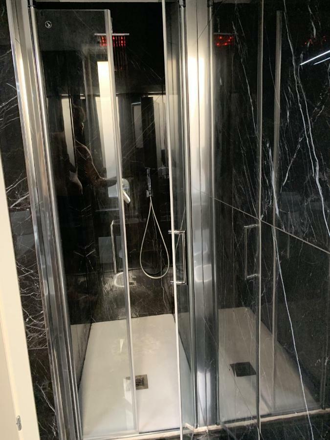 Dreibettzimmer mit eigenem Bad