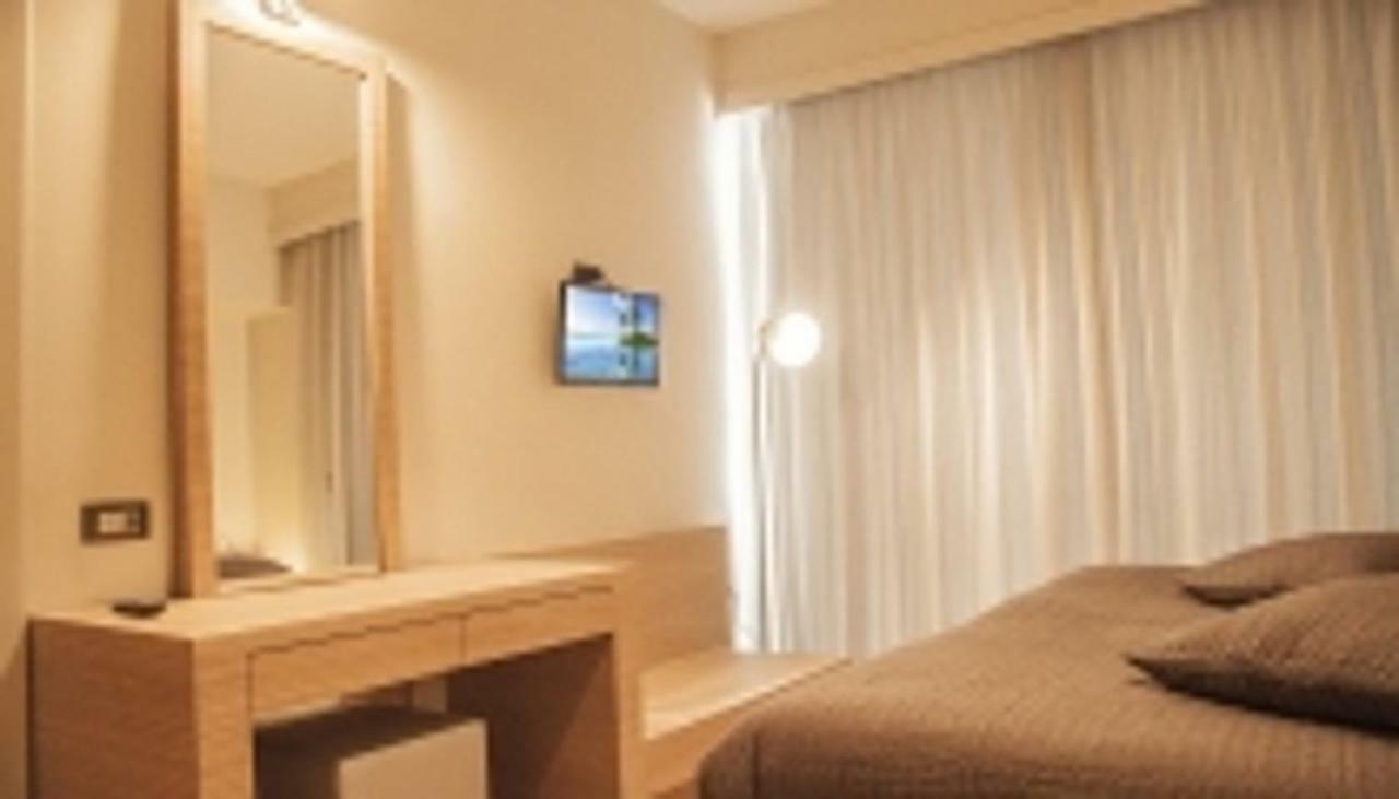 One-Bedroom Apartment with Sea View - Annex