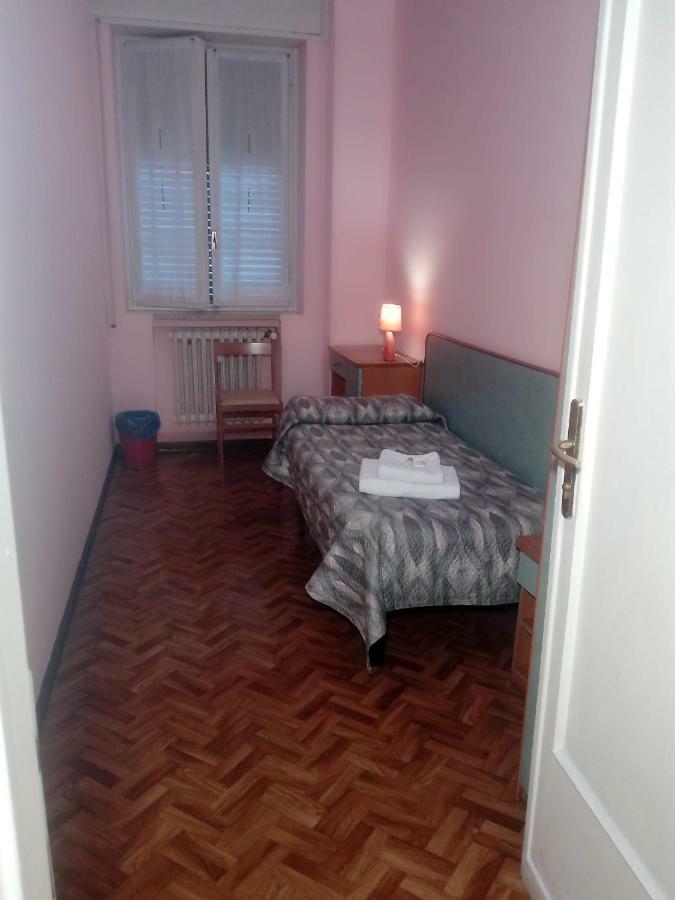 Eenpersoonskamer met Gedeelde Badkamer