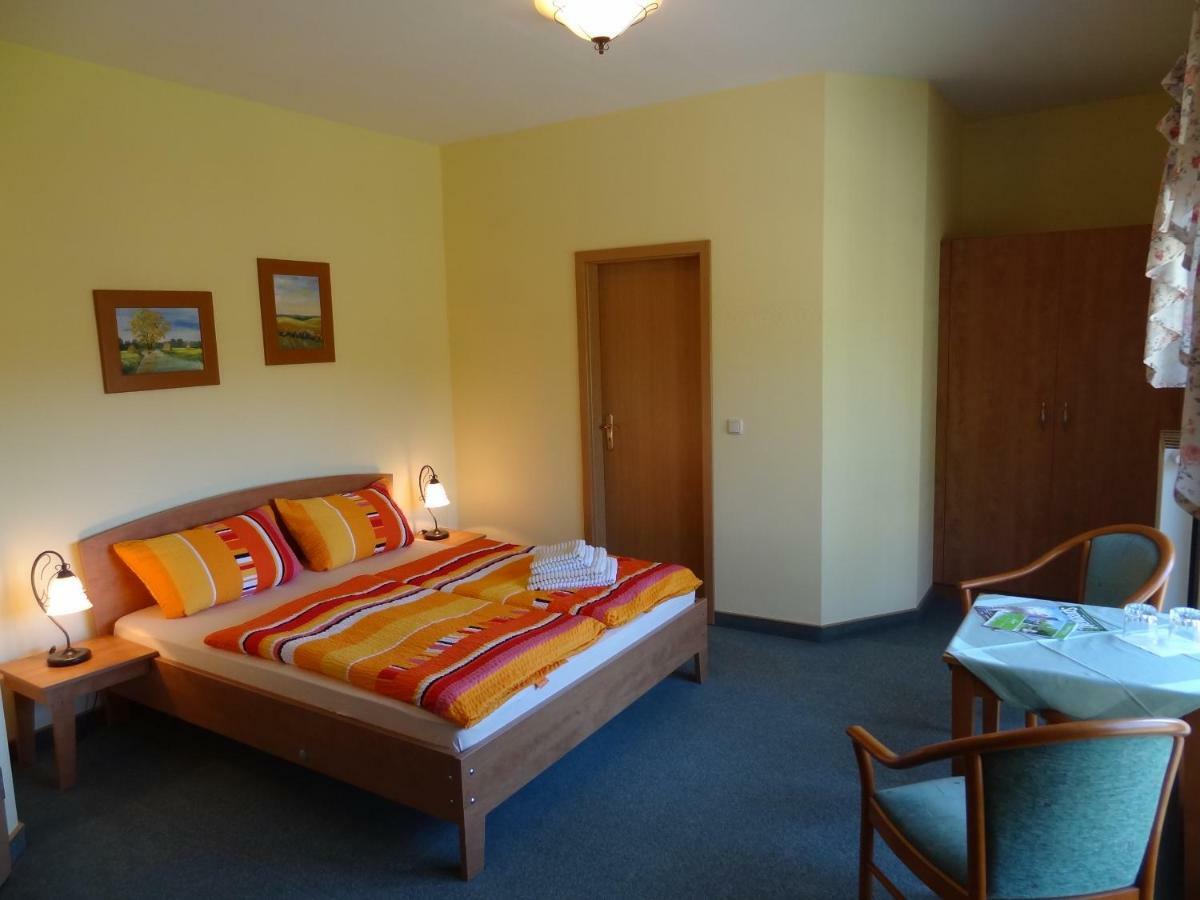 Großes Doppelzimmer
