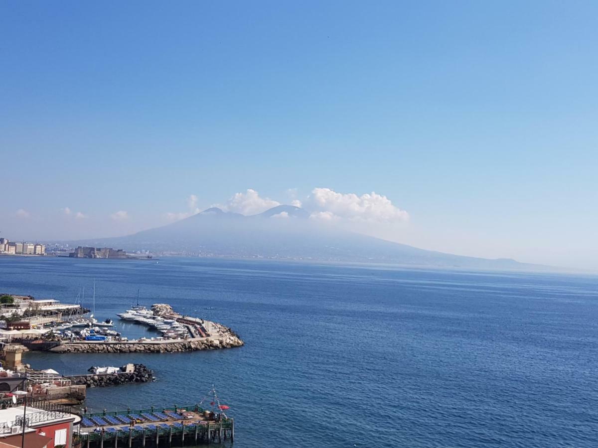 Camera Doppia con Bagno Esterno e Vista Mare