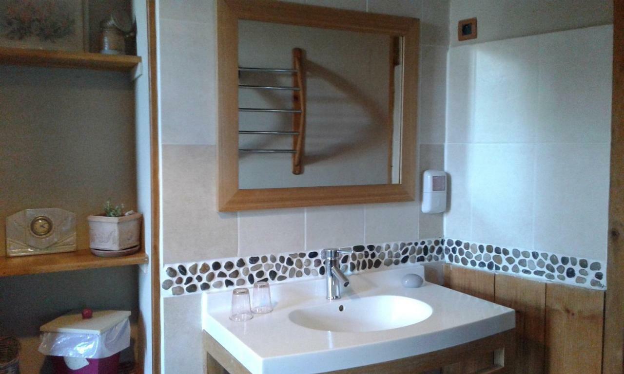 Chambre Triple dans la Tour (1er Étage)