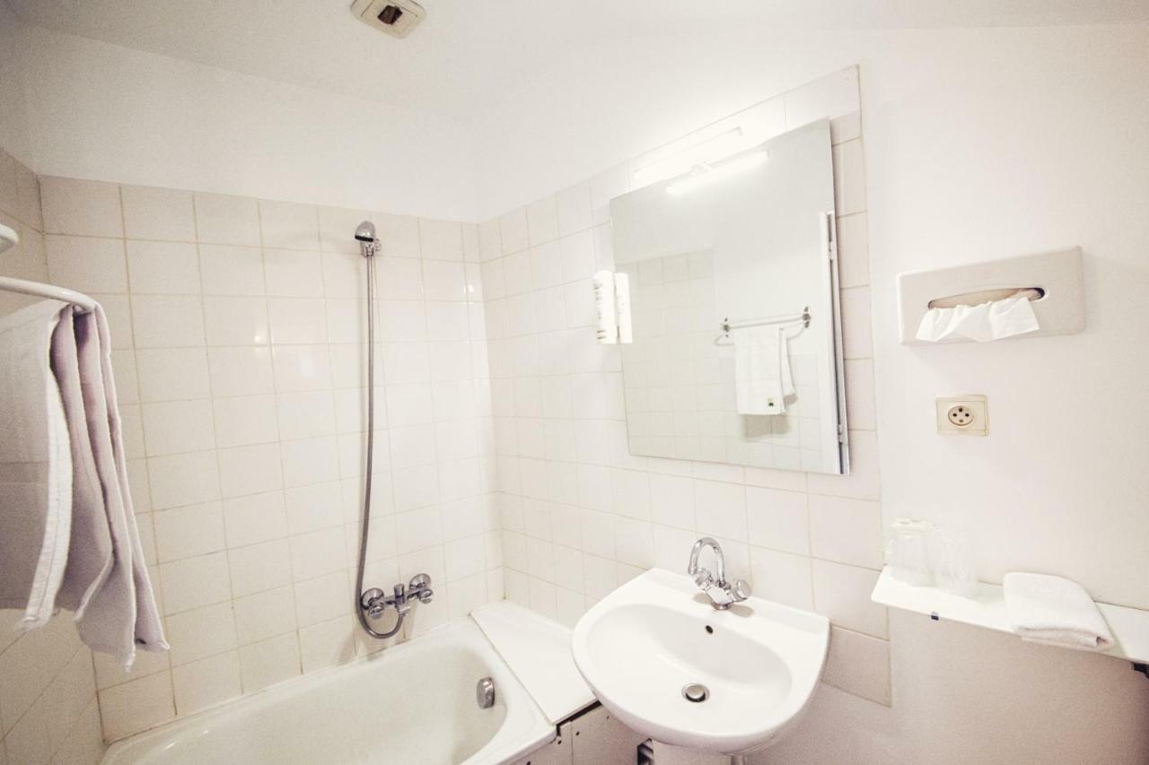 Chambre Simple avec Accès Gratuit au Jacuzzi