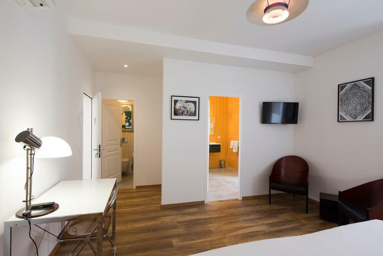 Kamer met Kingsize Bed