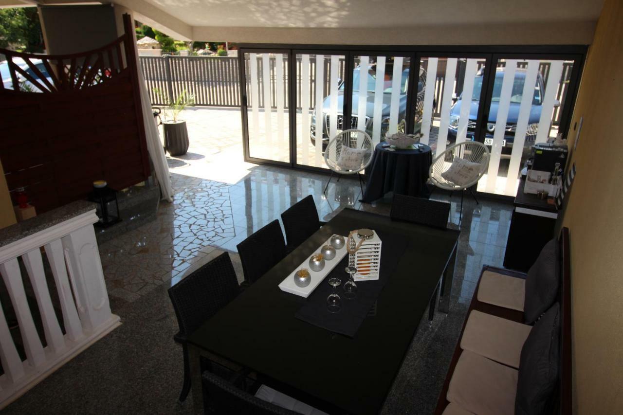 Appartamento con Vista Mare e Grande Terrazza
