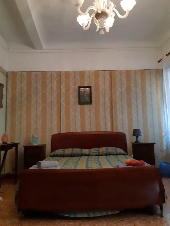 Classic Dreibettzimmer