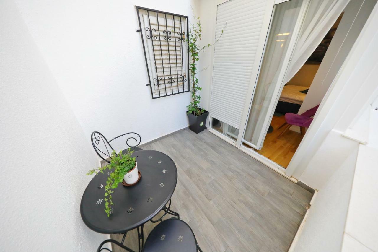Kamer met Kingsize Bed en Balkon