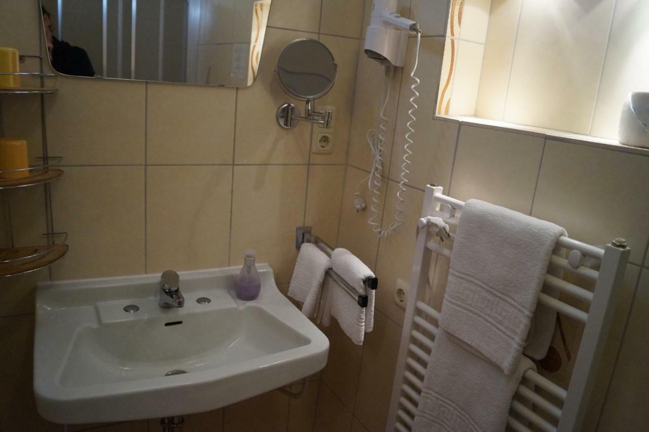Doppelzimmer mit Balkon